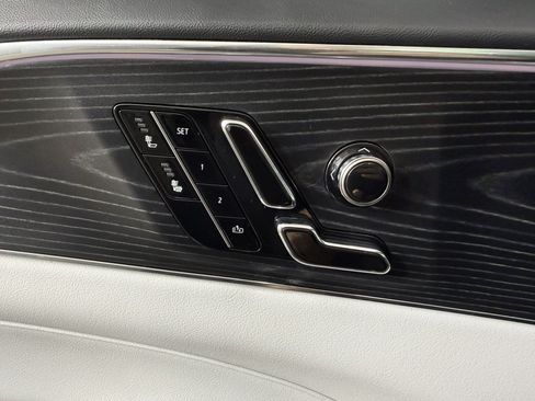 Used 2024 Cadillac Lyriq Sport RWD image 22