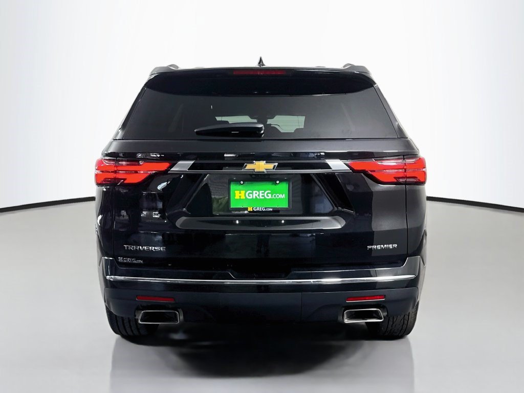 Used 2023 Chevrolet Traverse Premier FWD image 8
