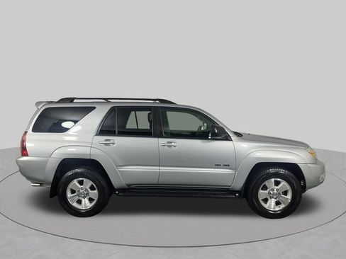 Used 2004 Toyota 4Runner SR5 AWD/4WD image 34