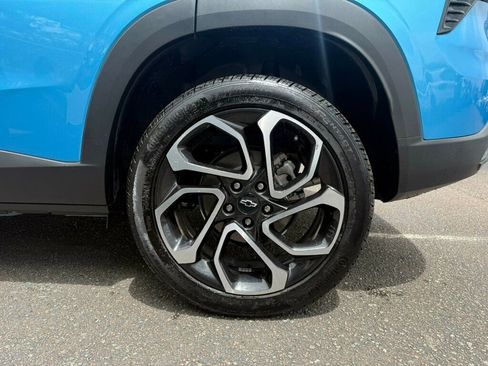 Used 2025 Chevrolet Trax RS w/ Sunroof Package image 10