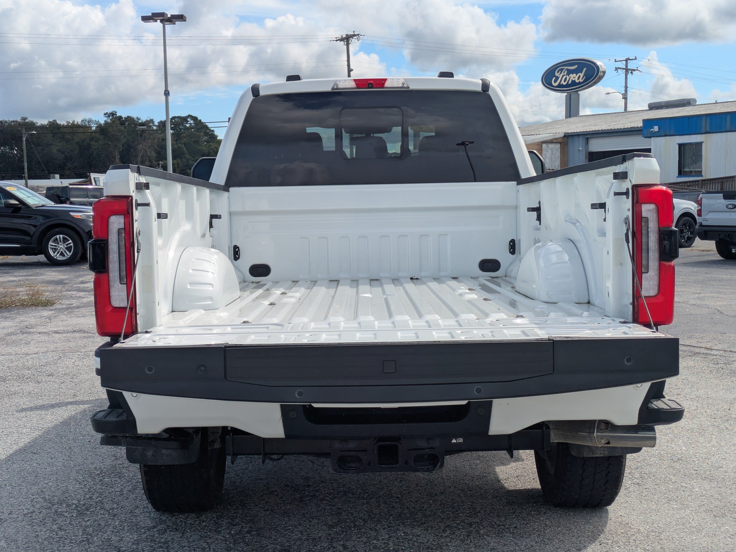 Used 2023 Ford F250 Platinum AWD/4WD image 13