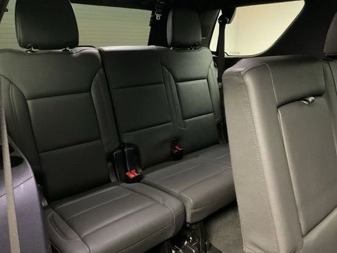 Certified 2025 Chevrolet Tahoe LT image 33