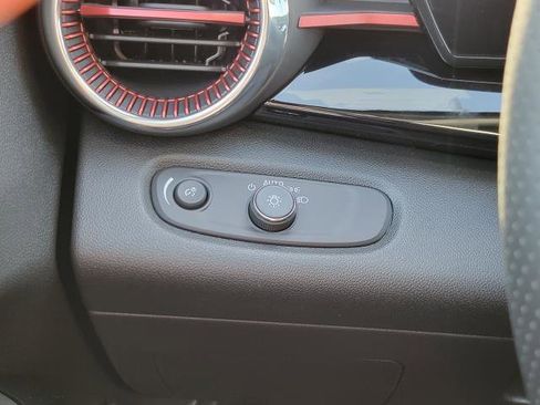 New 2026 Chevrolet Trax RS w/ Sunroof Package image 12