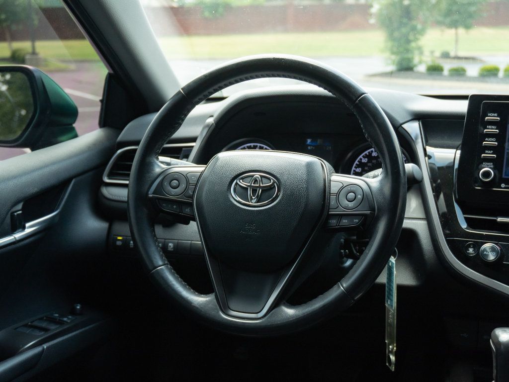 Used 2024 Toyota Camry SE FWD image 21