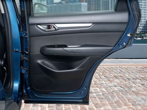 Used 2020 MAZDA CX-5 Sport FWD image 17