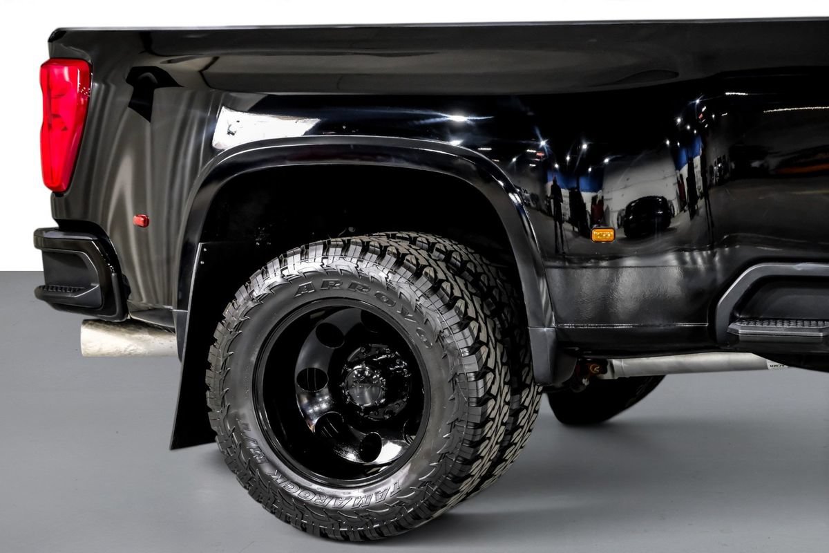 Used 2025 Chevrolet Silverado 3500 High Country w/ High Country Premium Package AWD/4WD image 7