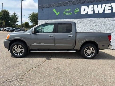 Used 2014 Nissan Titan SL AWD/4WD image 2