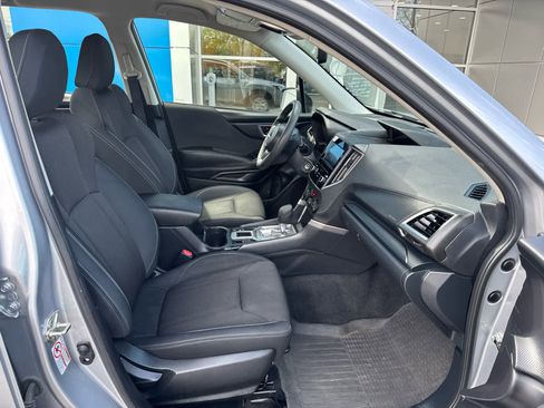Used 2019 Subaru Forester w/ Alloy Wheel Package AWD/4WD image 4