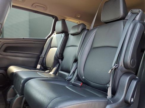 Used 2023 Honda Odyssey Touring image 16