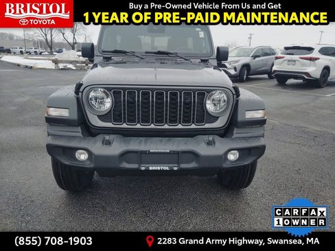 Used 2025 Jeep Wrangler Sport S image 31