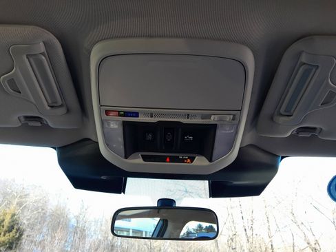 Used 2024 Subaru Forester Limited image 38