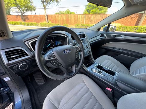 Used 2018 Ford Fusion S FWD image 18