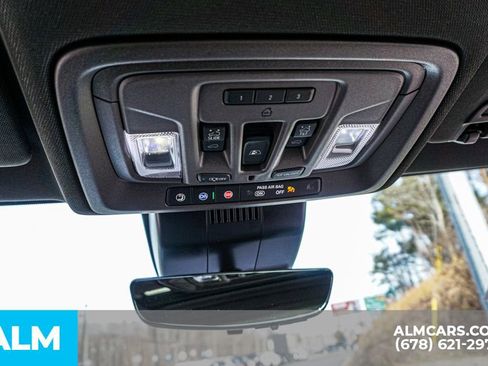 Used 2025 GMC Sierra 3500 Denali w/ Technology Package image 33