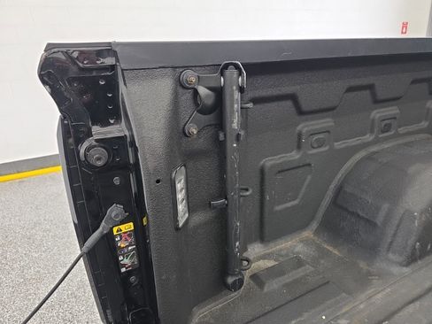 Used 2022 GMC Sierra 1500 Denali w/ Denali Reserve Package image 25