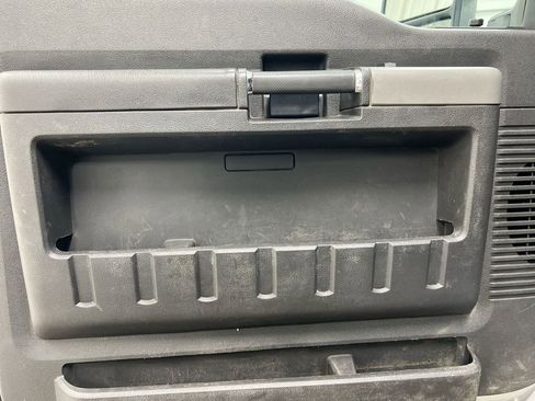 Used 2014 Ford F250 Lariat w/ Chrome Package image 20