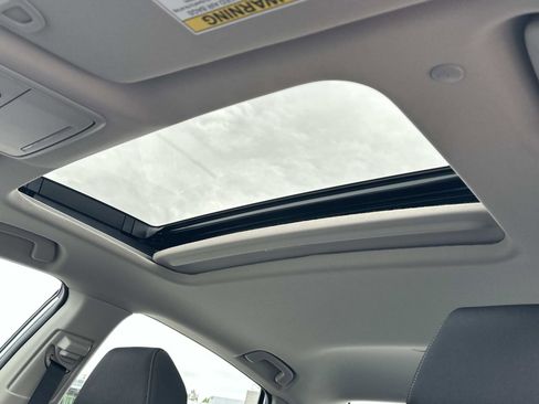 Certified 2025 Honda Accord SE image 19