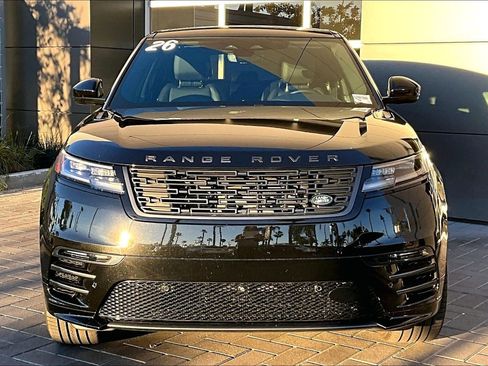 Used 2026 Land Rover Range Rover Velar Dynamic SE image 2