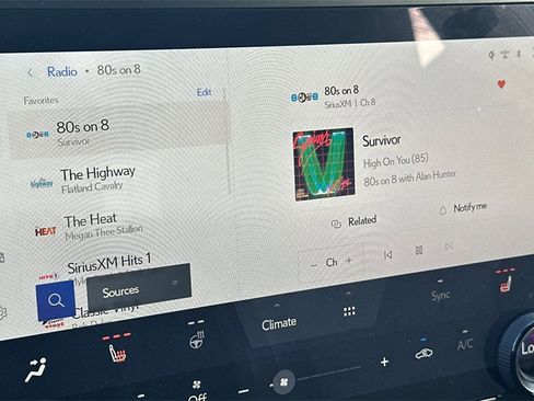 Used 2025 Lexus RZ 300e image 22