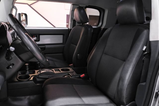 Used 2010 Toyota FJ Cruiser 4WD image 31