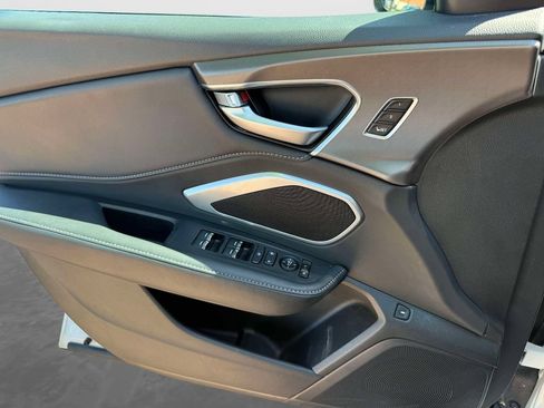 Certified 2025 Acura RDX SH-AWD image 15