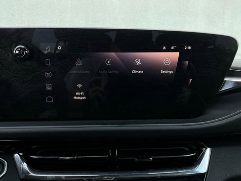 Used 2025 Buick Envista Sport Touring image 28