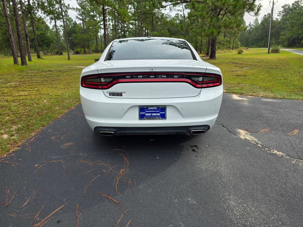 Used 2022 Dodge Charger SXT RWD image 4
