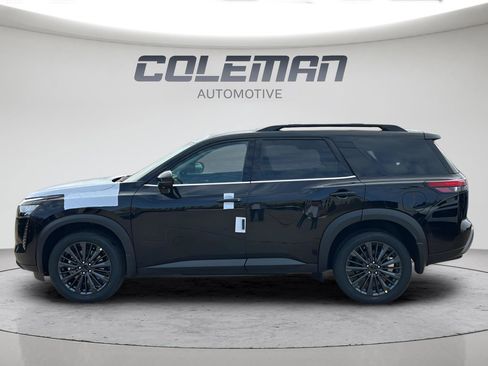 New 2026 Nissan Pathfinder SL image 8