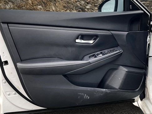 Used 2020 Nissan Sentra SV image 21