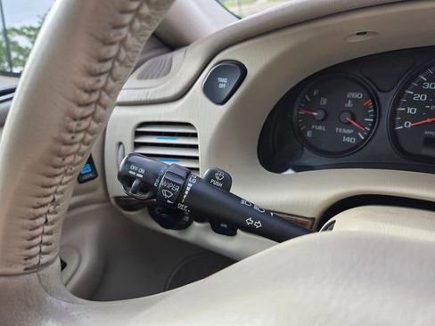 Used 2005 Chevrolet Impala LS w/ Preferred Equipment Group FWD image 22