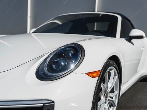 Used 2019 Porsche 911 Targa 4 AWD/4WD image 10