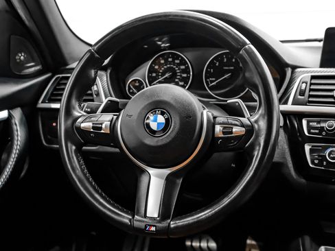 Used 2017 BMW 340i Sedan RWD image 16
