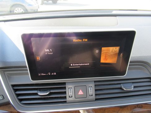 Used 2018 Audi Q5 2.0T Premium Plus w/ Premium Plus Package image 26