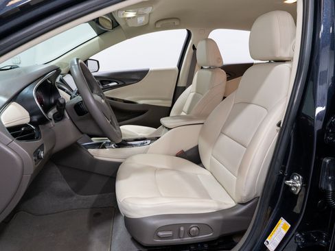 Used 2023 Chevrolet Malibu LT FWD image 15