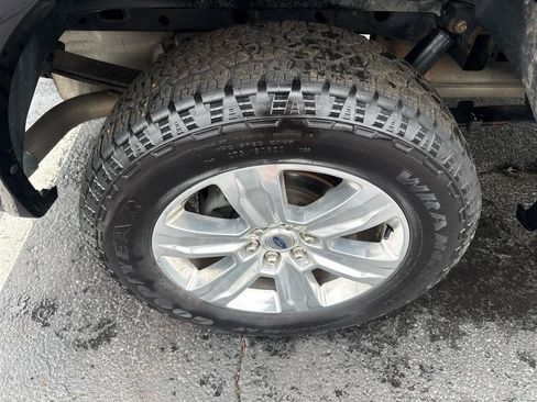 Used 2020 Ford F150 Platinum w/ Equipment Group 701A Luxury AWD/4WD image 9