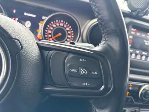 Used 2020 Jeep Wrangler Unlimited Sport S image 25