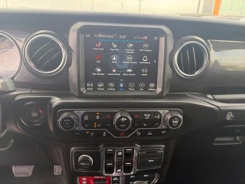 Used 2022 Jeep Wrangler Unlimited Rubicon image 46