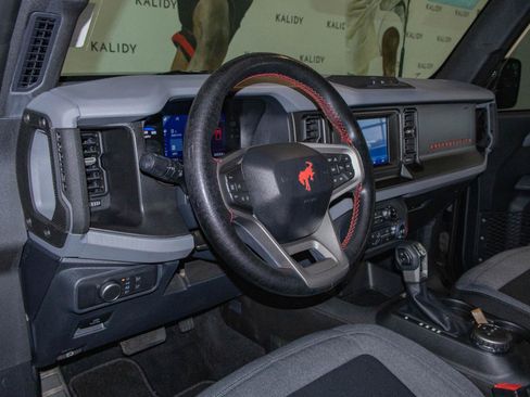 Used 2022 Ford Bronco 4-Door AWD/4WD image 5