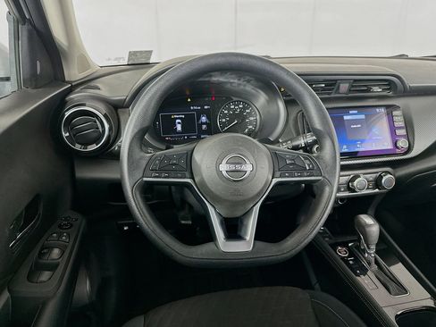 Used 2023 Nissan Kicks SV FWD image 18