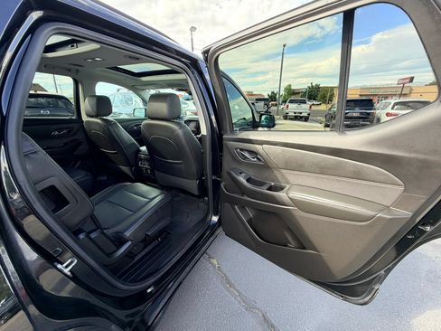 Used 2021 Chevrolet Traverse Premier w/ Redline Edition AWD/4WD image 24