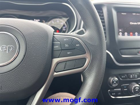 Used 2021 Jeep Cherokee Latitude image 11