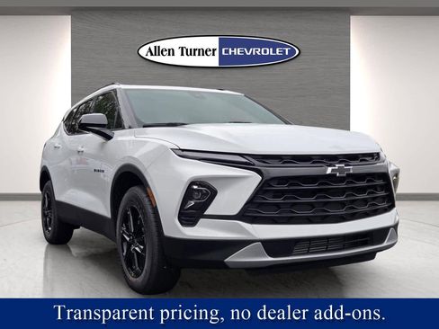 New 2025 Chevrolet Blazer LT w/ Midnight/Sport Edition FWD image 2