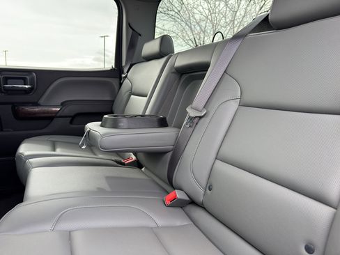 Used 2017 GMC Sierra 2500 SLT w/ Duramax Plus Package image 8