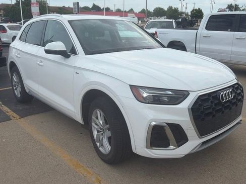 Used 2023 Audi Q5 2.0T Premium w/ Convenience Package AWD/4WD image 1