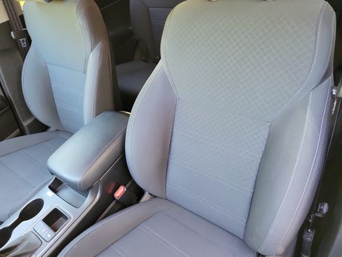 Used 2018 Kia Sorento AWD image 11