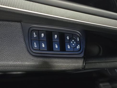 Certified 2024 Porsche Cayenne S AWD/4WD image 21
