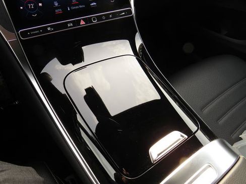 Certified 2023 Mercedes-Benz GLC 300 4MATIC image 17