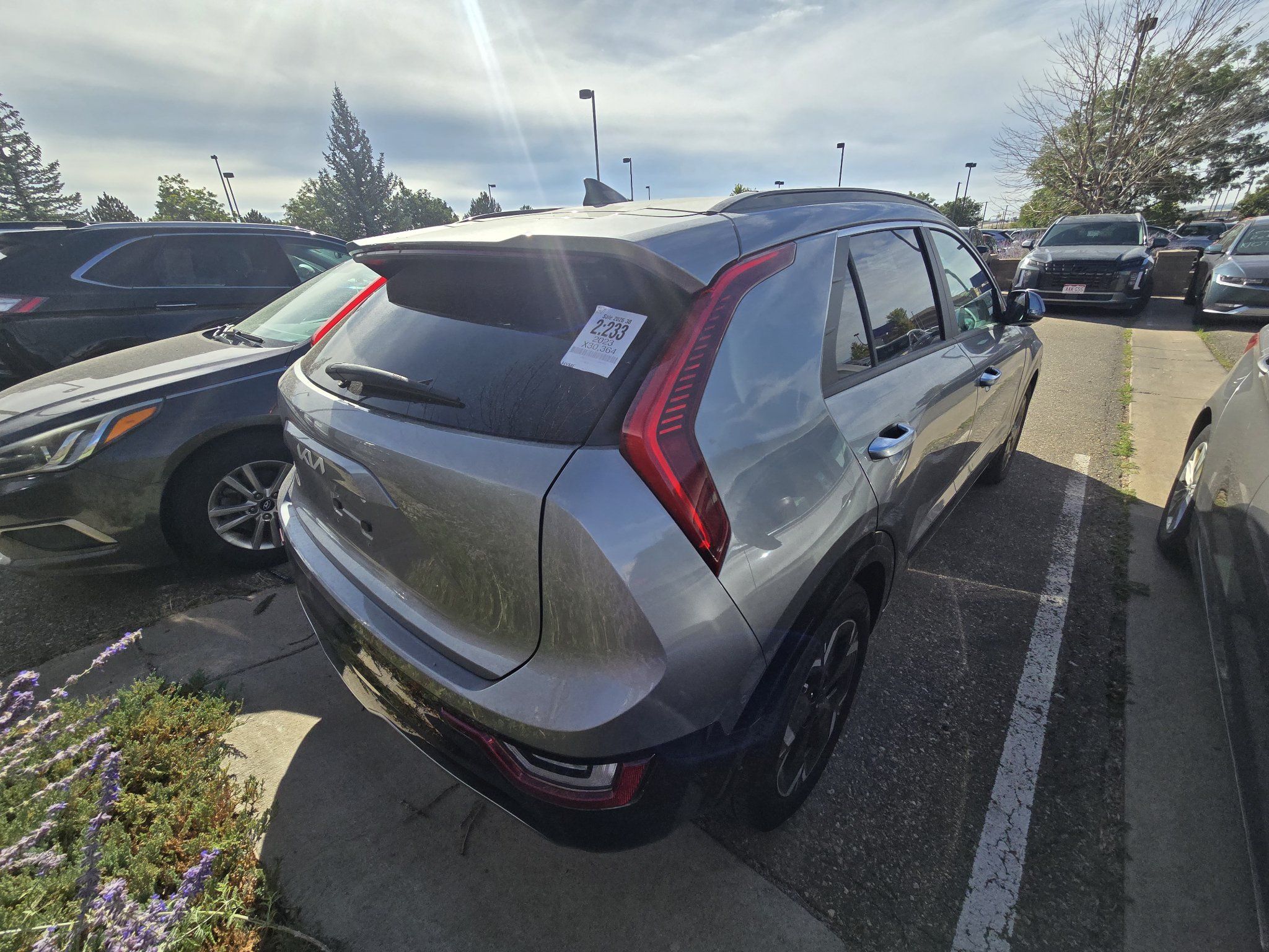 Used 2023 Kia Niro Wave FWD image 5