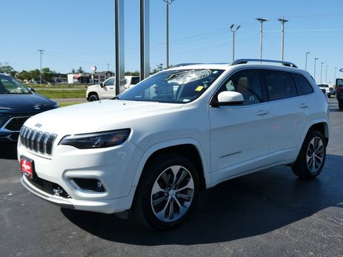 Used 2019 Jeep Cherokee Overland AWD/4WD image 10