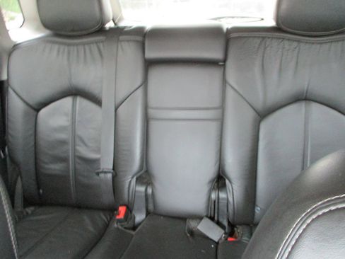 Used 2012 Cadillac SRX FWD image 17
