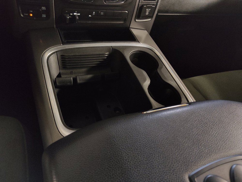 Used 2022 RAM 1500 Classic SLT w/ Electronics Group AWD/4WD image 26